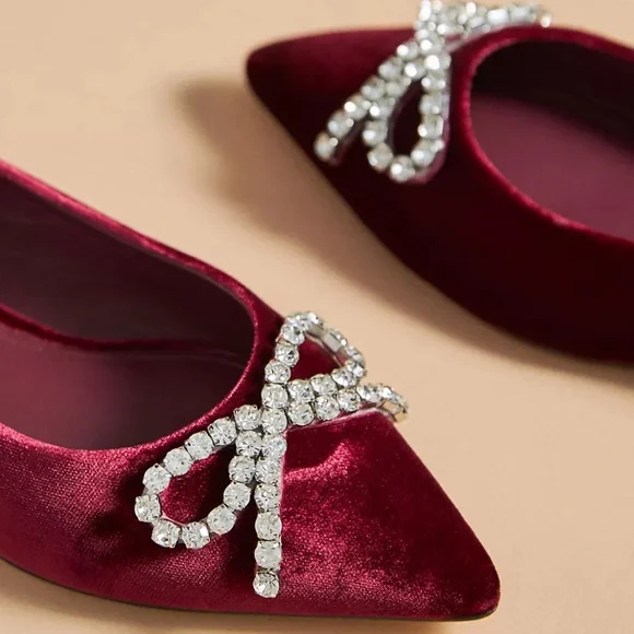 Larroudé
Lee Crystal-Embellished Bow Velvet Ballet Flats
$300 size 8 new - Picture 4 of 16
